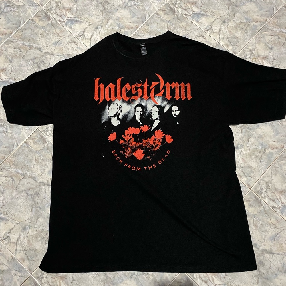 Halestrom Tee